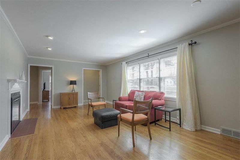1100 E 108 St, Kansas City, MO 64131