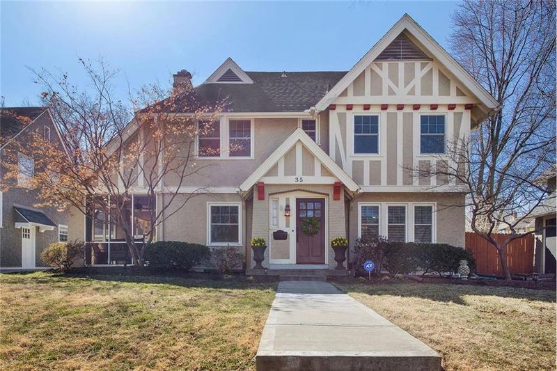 35 W 69 Ter, Kansas City, MO 64113