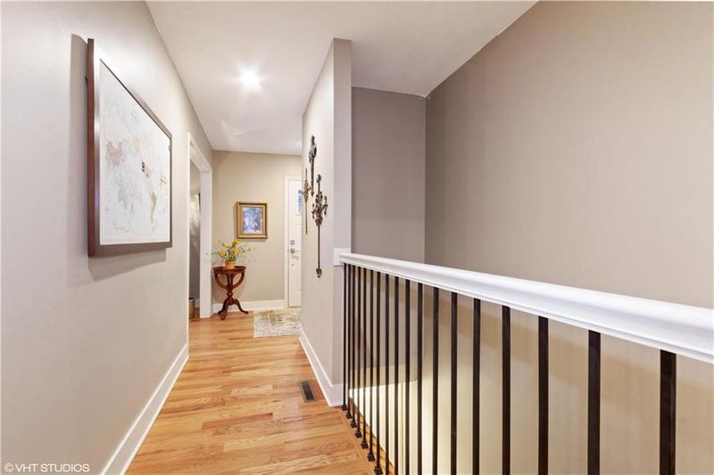 9641 Reeder Pl, Overland Park, KS 66214