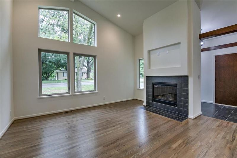 4951 NW High Dr, Riverside, MO 64150