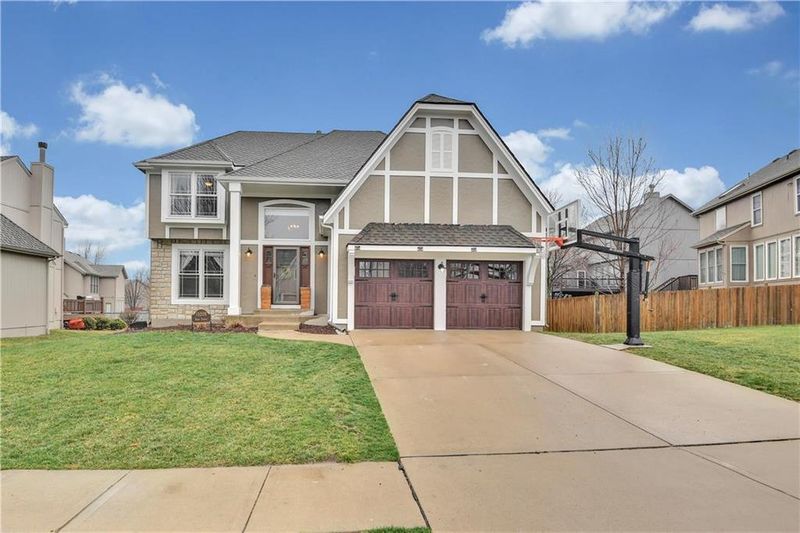 13208 Bond St, Overland Park, KS 66213