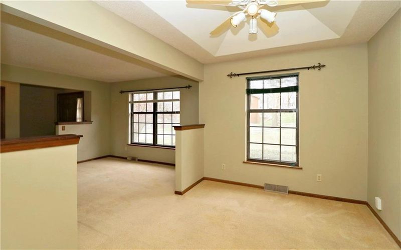 4005 E 110th Ter, Kansas City, MO 64137