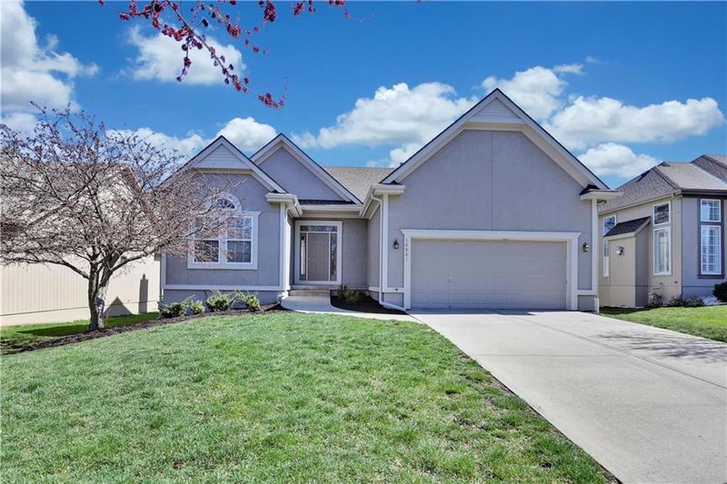 14861 Floyd Ln, Overland Park, KS 66223