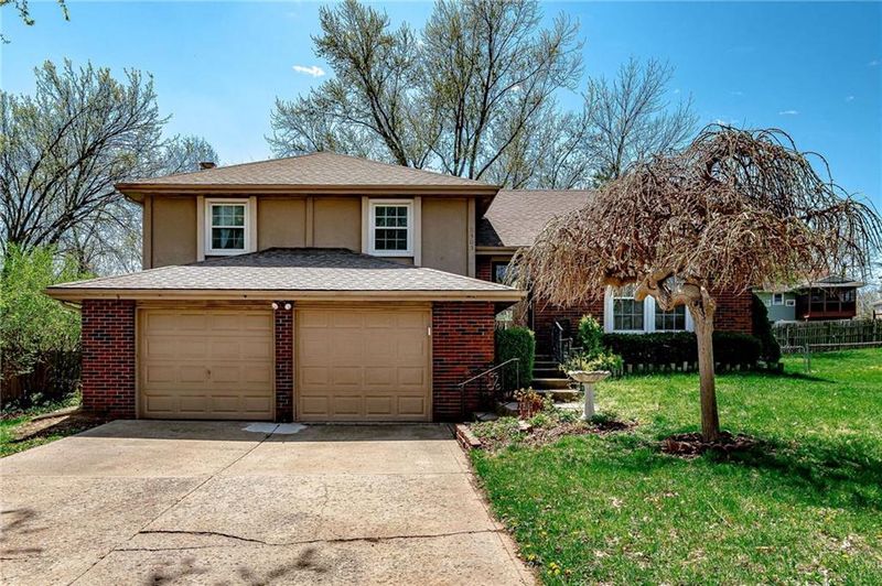 7303 NW 77th Ter, Kansas City, MO 64152