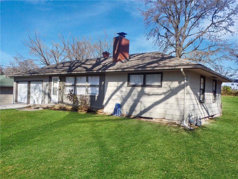 5413 Sycamore Ave, Kansas City, MO 64129