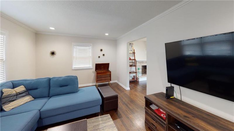 1015 E 110th St, Kansas City, MO 64131