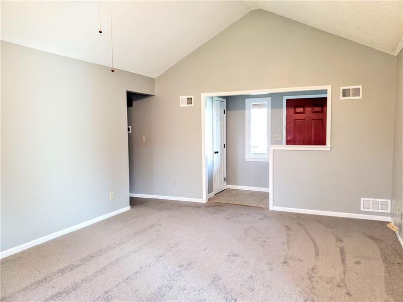 6712 N St Clair Ct, Kansas City, MO 64151