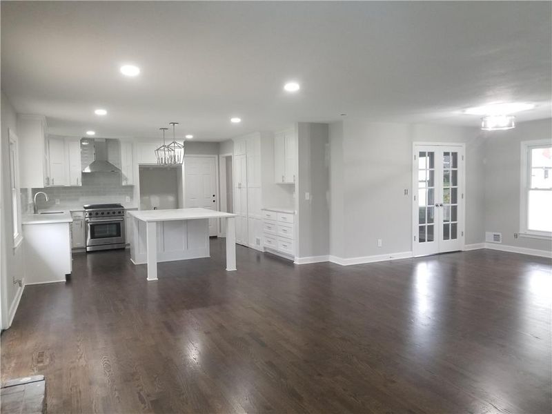 10001 Broadmoor St, Overland Park, KS 66212