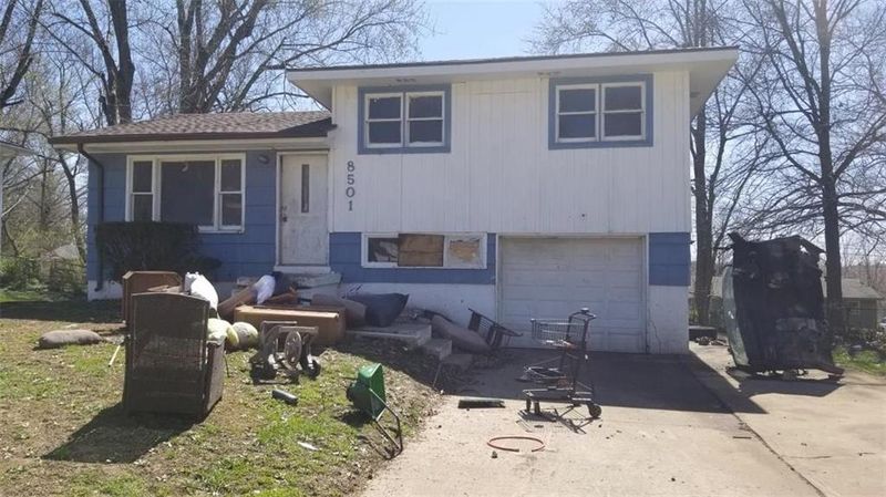 8501 E 98th Ter, Kansas City, MO 64134