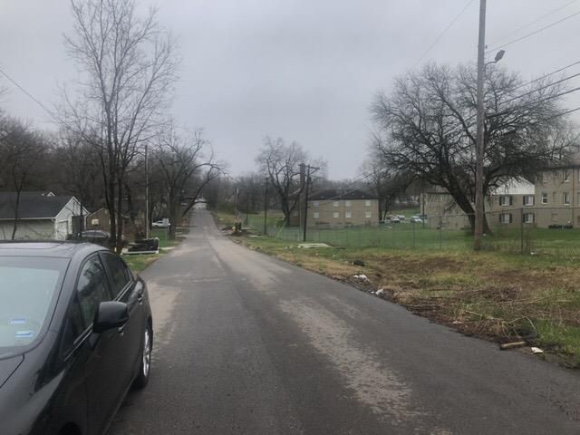 8239 Lydia Ave, Kansas City, MO 64131