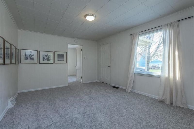 7631 Eby Ave, Overland Park, KS 66204
