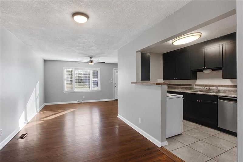 7418 Lamar Ave, Overland Park, KS 66204