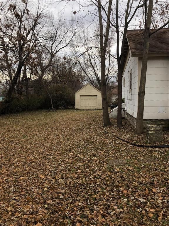 2035 E 81st Ter, Kansas City, MO 64132
