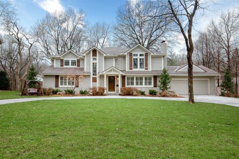 6744 Walmer St, Overland Park, KS 66204