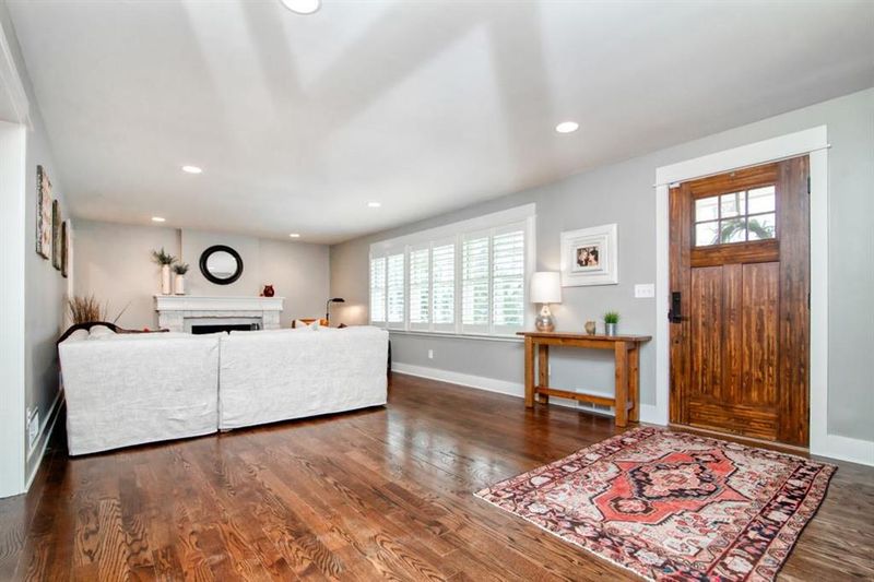 6744 Walmer St, Overland Park, KS 66204