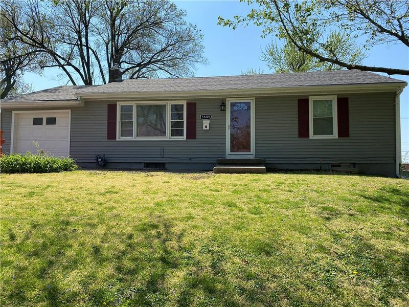 5609 E 109th Ter, Kansas City, MO 64137
