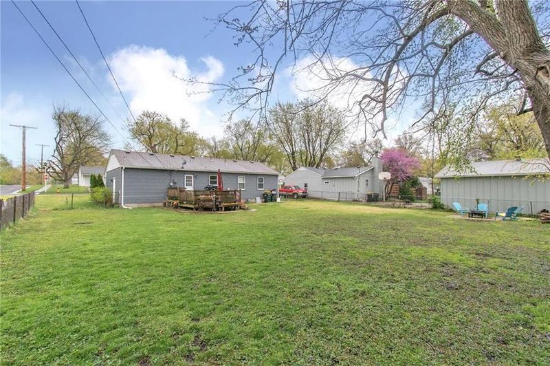 7200 Outlook St, Overland Park, KS 66204