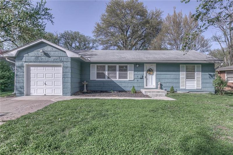 4700 E 113th Ter, Kansas City, MO 64137
