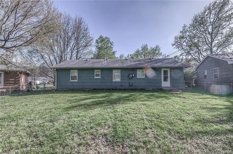 4700 E 113th Ter, Kansas City, MO 64137