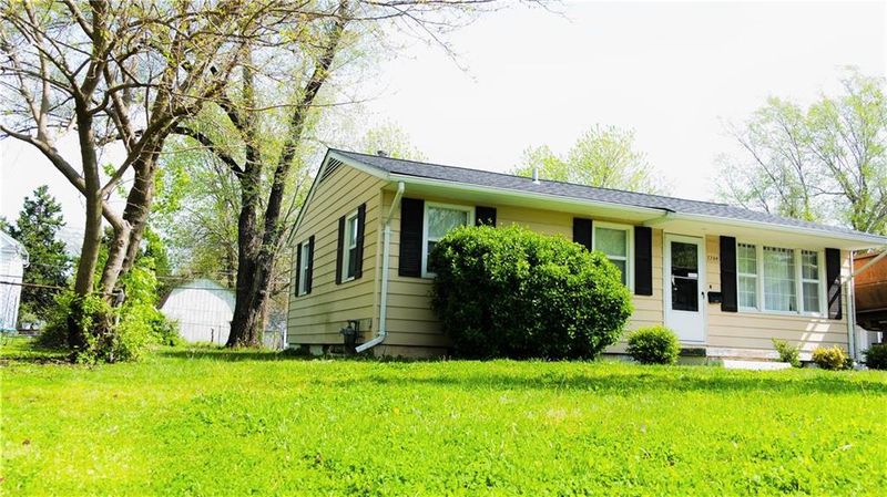 7704 E 48th Ter, Kansas City, MO 64129