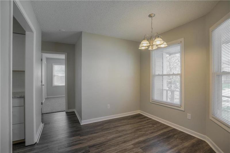 8221 E 72nd Ter, Kansas City, MO 64133