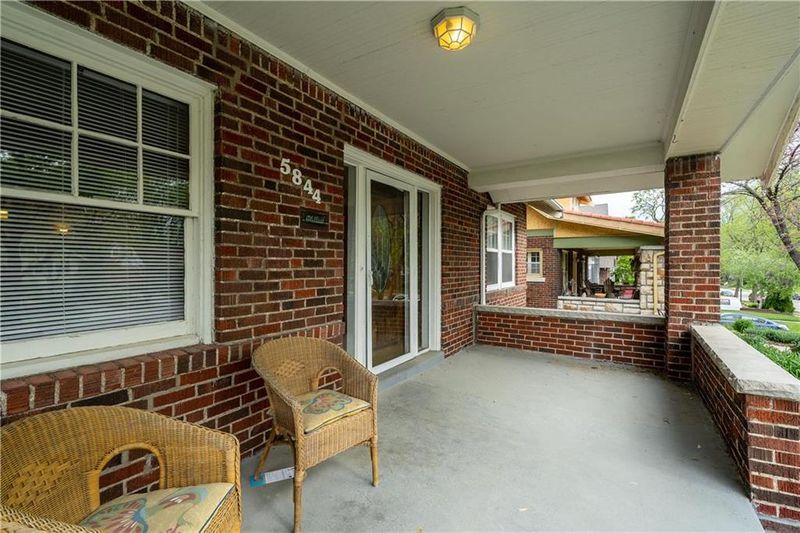 5844 Rockhill Rd, Kansas City, MO 64110