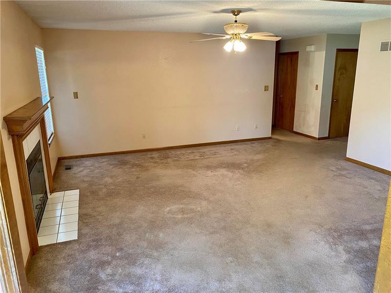 4722 Crane Ct, Kansas City, MO 64136