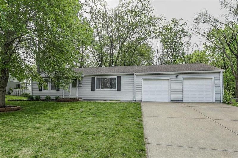 8431 Riley St, Overland Park, KS 66212