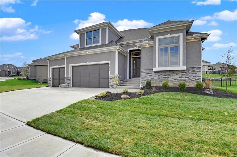 13017 W 170th St, Overland Park, KS 66221