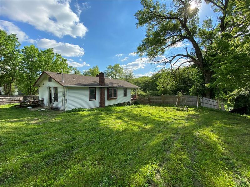 3615 Hardesty Ave, Kansas City, MO 64128