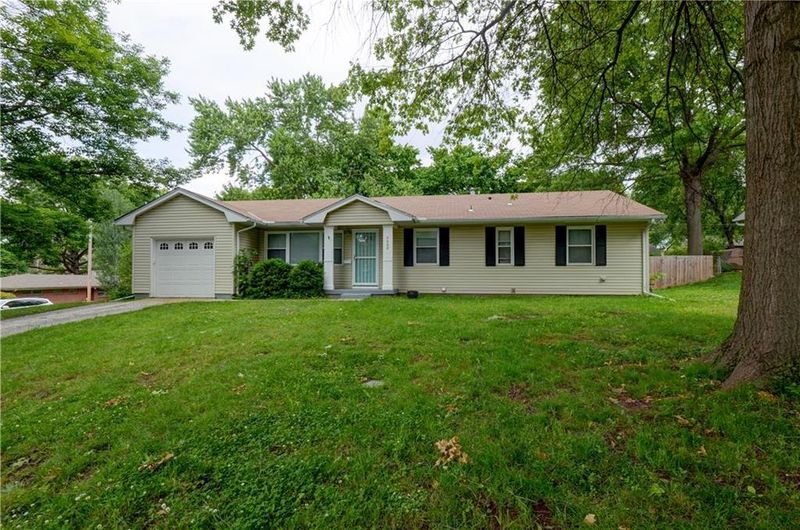 4400 E 112th St, Kansas City, MO 64137