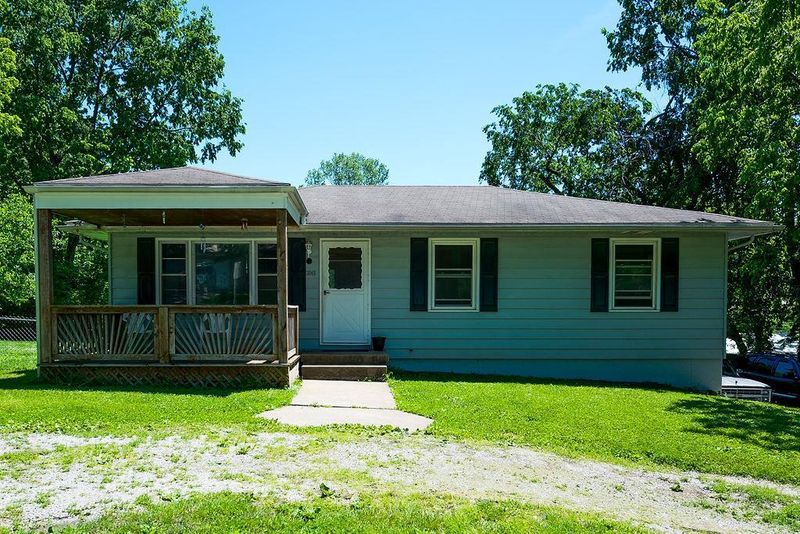 3845 Windsor Rd, Kansas City, MO 64133
