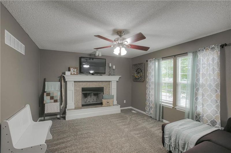 8230 NE 116th St, Kansas City, MO 64157