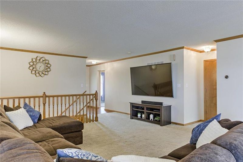 14906 E 48th Ter, Kansas City, MO 64136