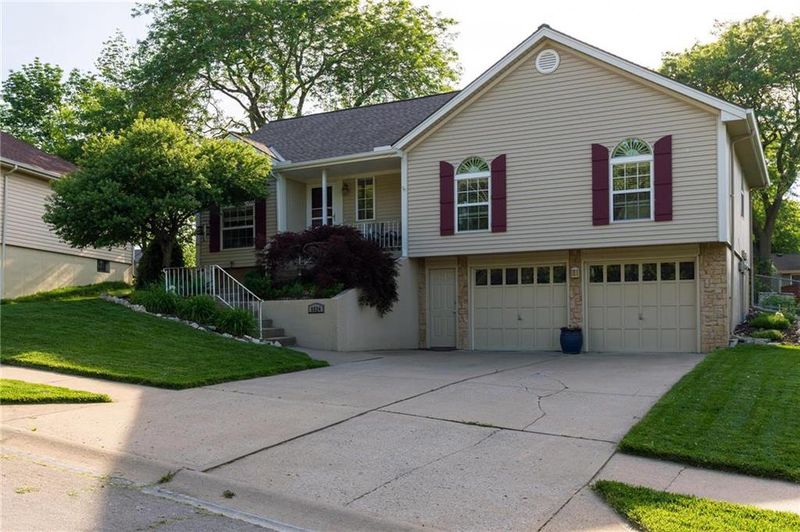 8524 N Rhode St, Kansas City, MO 64153