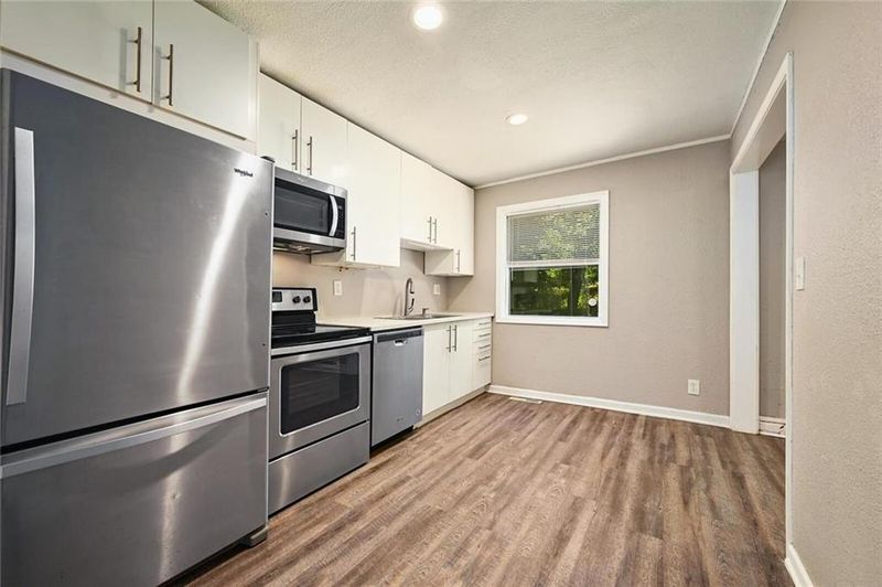 8024 Brooklyn Ave, Kansas City, MO 64132