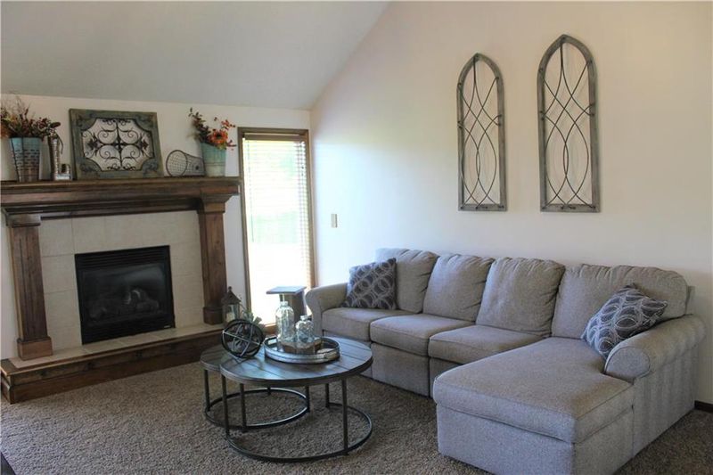 413 Spring Branch Dr, Raymore, MO 64083
