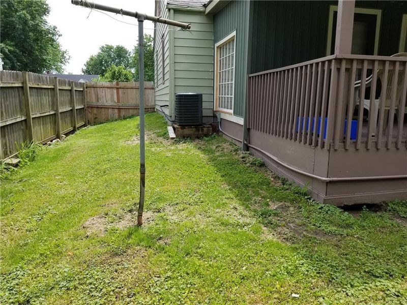11808 E 58th Ter, Kansas City, MO 64133