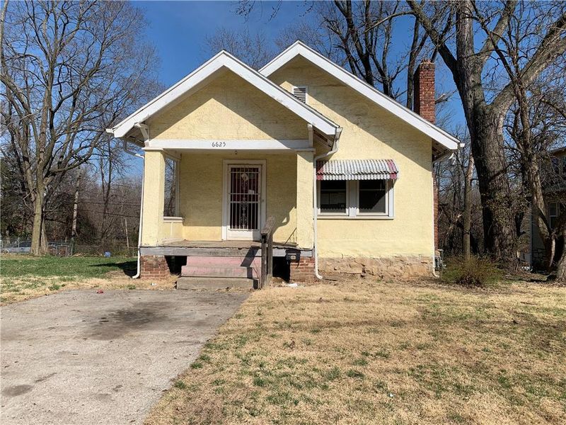 6625 Lydia Ave, Kansas City, MO 64131