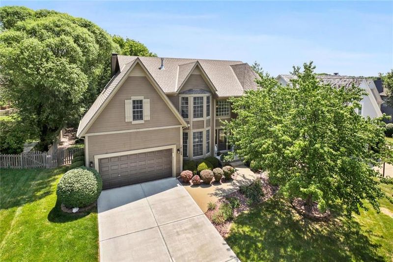 14109 Haskins St, Overland Park, KS 66221