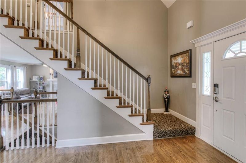15404 Maple St, Overland Park, KS 66223