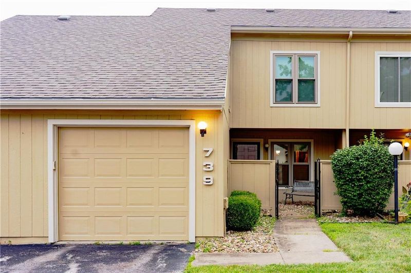 739 E 121st Ter, Kansas City, MO 64146