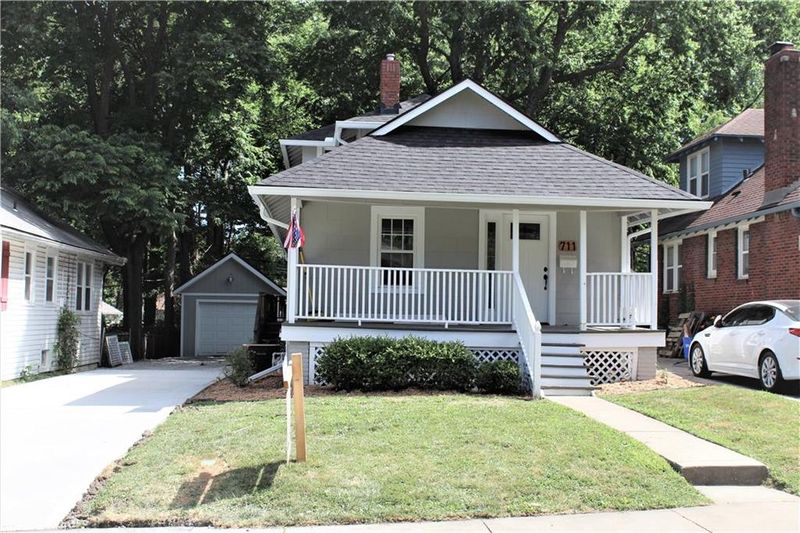 711 W 76th Ter, Kansas City, MO 64114