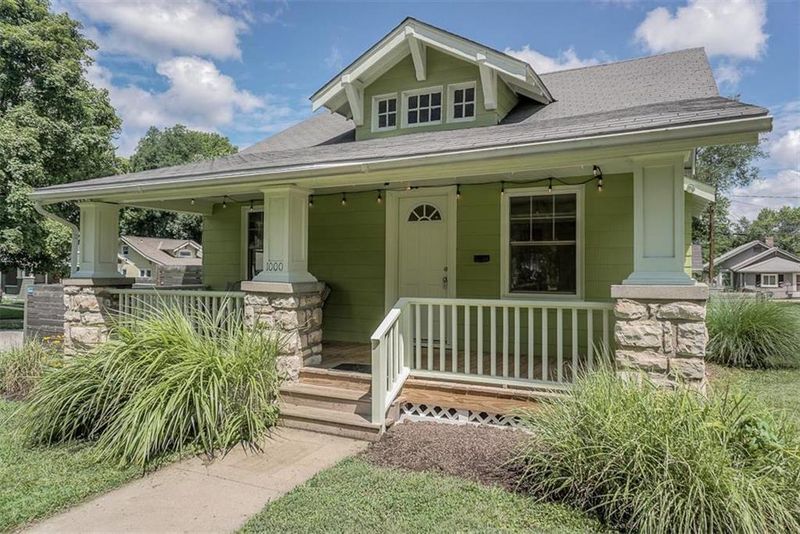 1000 E 76th St, Kansas City, MO 64131