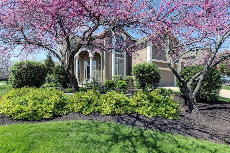 14312 Beverly St, Overland Park, KS 66223