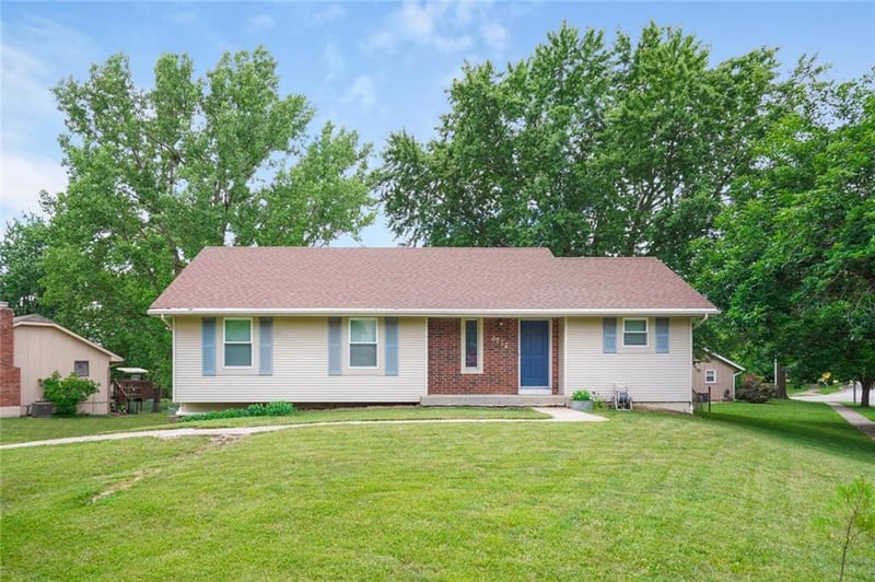 8512 N Rhode Ave, Kansas City, MO 64153