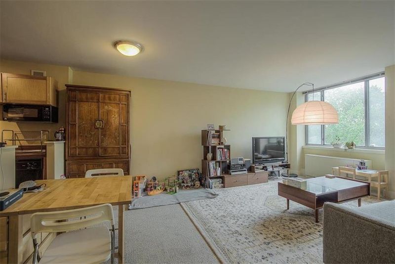 600 E 8th St #4O, Kansas City, MO 64106