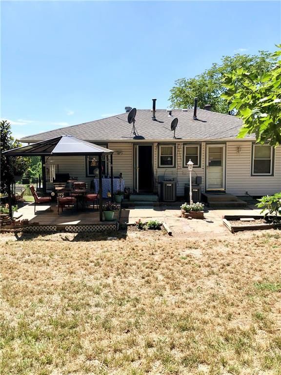 3215 Marsh Ave, Kansas City, MO 64129