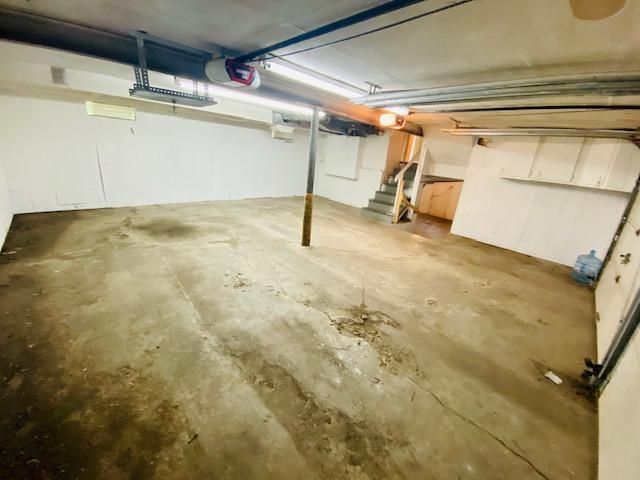 8401 E 109th Ter, Kansas City, MO 64134
