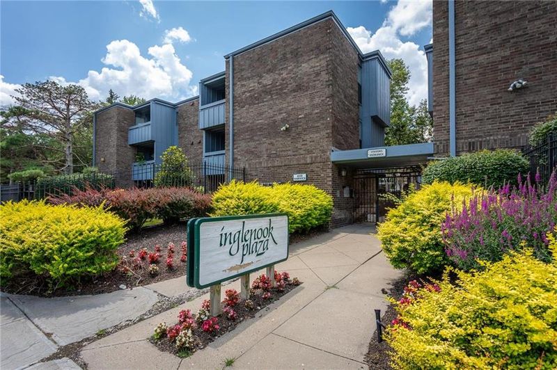 104 E 41st Building D St #9, Kansas City, MO 64111